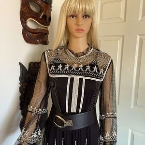 A Beautiful Zara Dressy Lace Dress that you can wear to any event. Size X small.